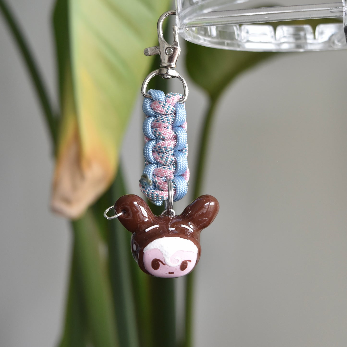 Brown Bear Head Pink Blue Knot