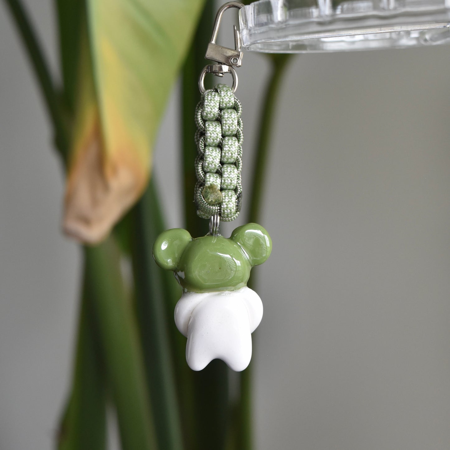 Green Bear Spiral Green Knot