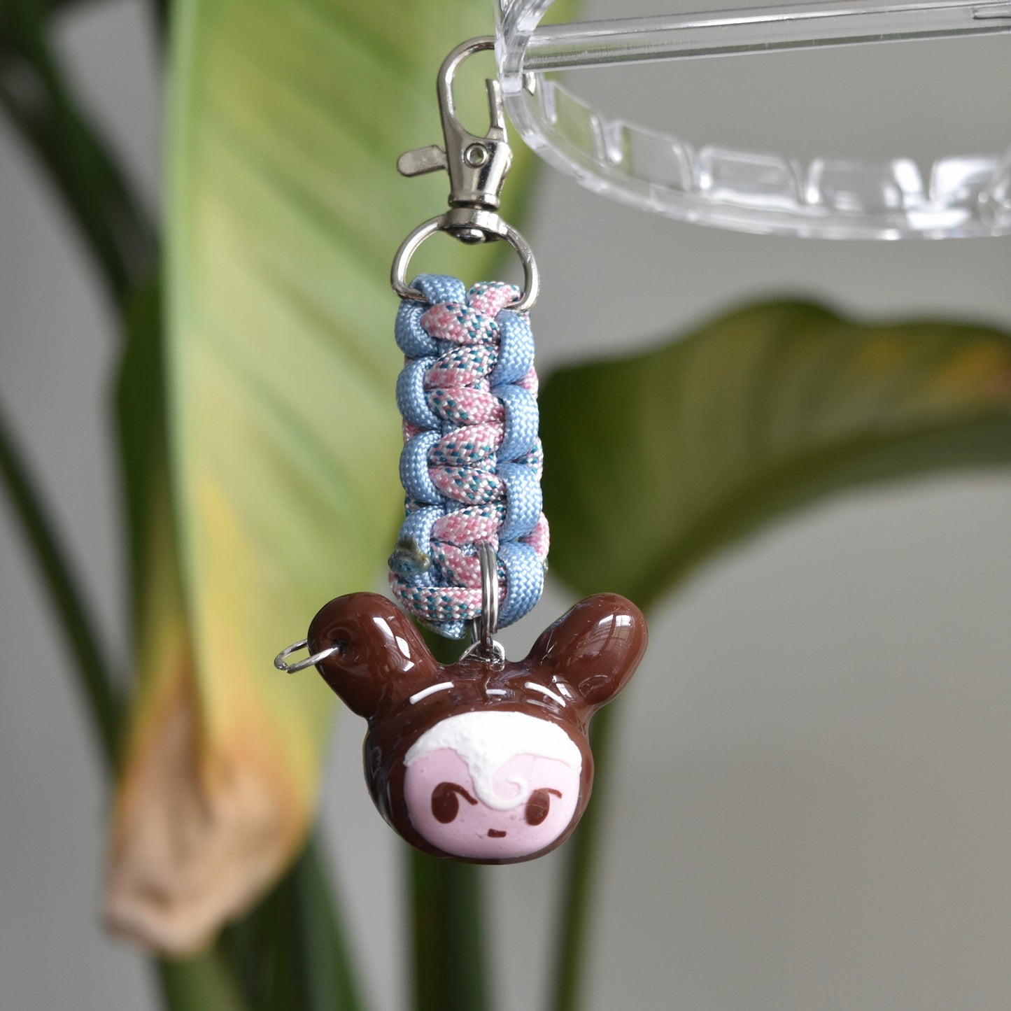 Brown Bear Head Pink Blue Knot