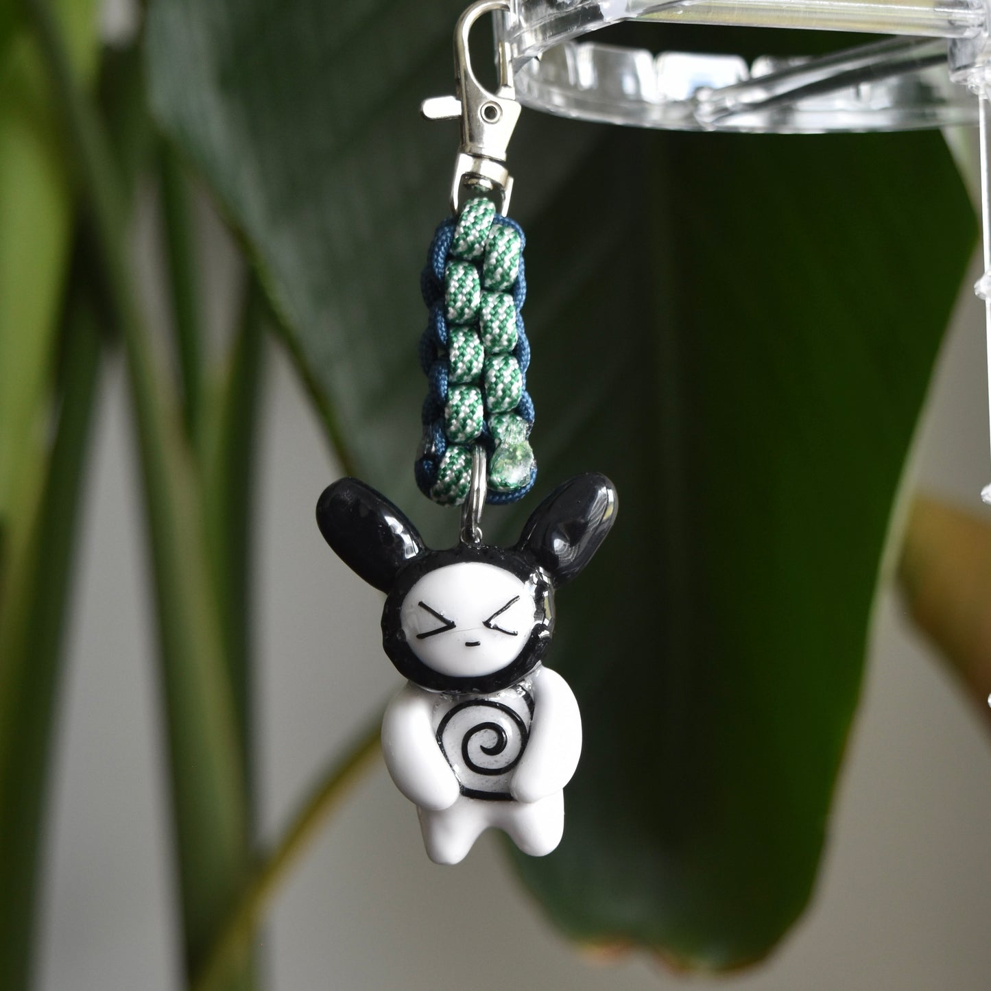 Black Bunny Spiral Green Blue Knot